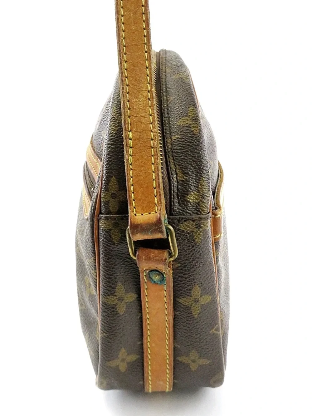 Louis Vuitton classic louis